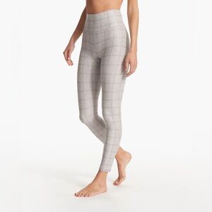 Vuori Clean Elevation Leggings Womens Small Clay Heather Windowpane